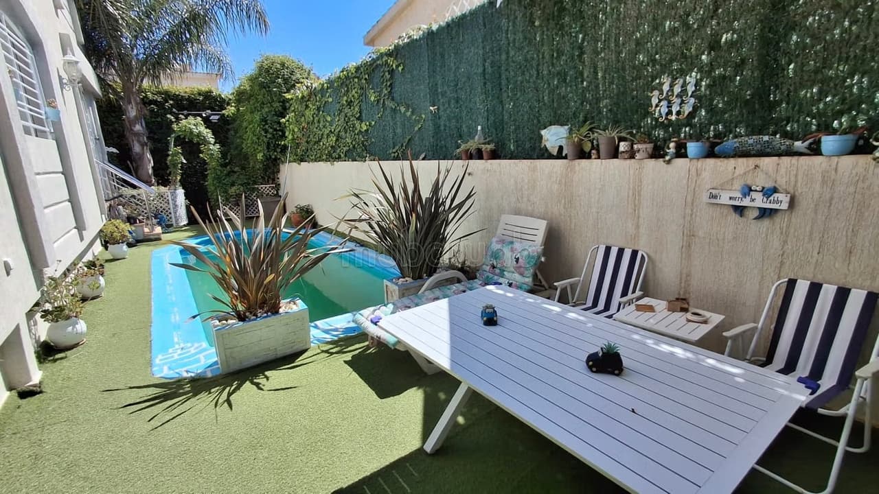 Villa avec piscine à vendre à Achakar