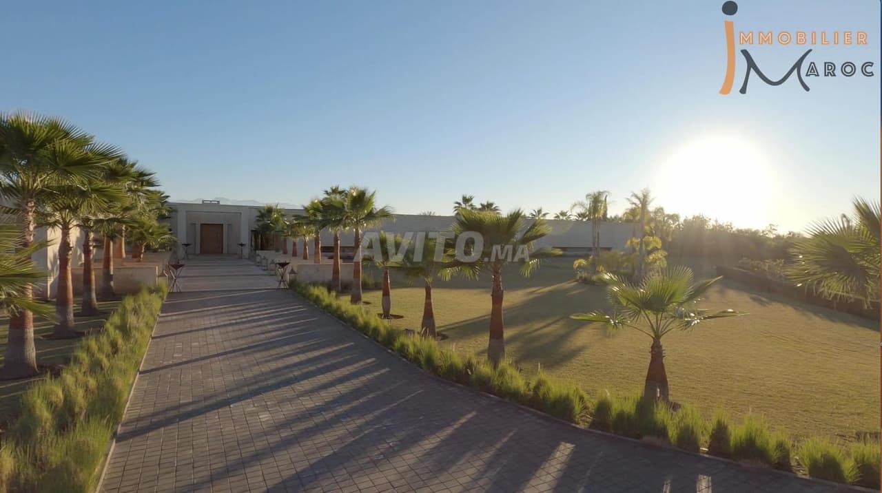 Luxe villa 35000m² te koop in Marrakech