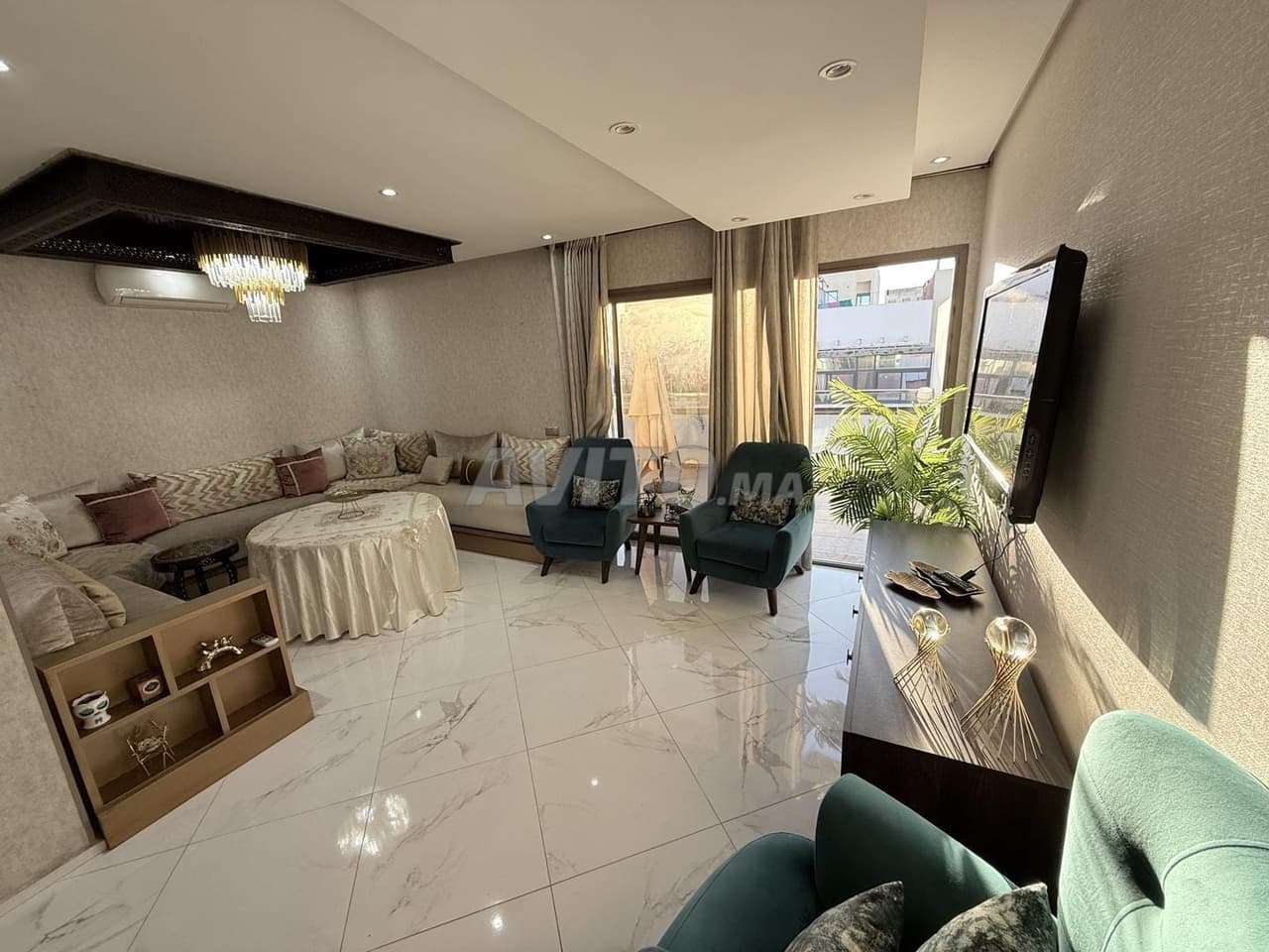 APPARTEMENT MODERNE À VAL FLEURY