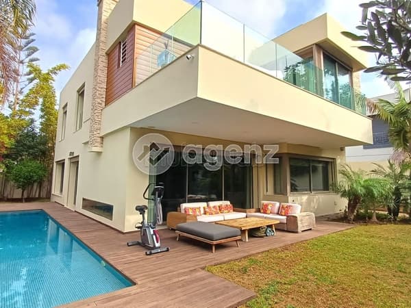 Villa à vendre 602 m², 4 chambres Oasis Casablanca