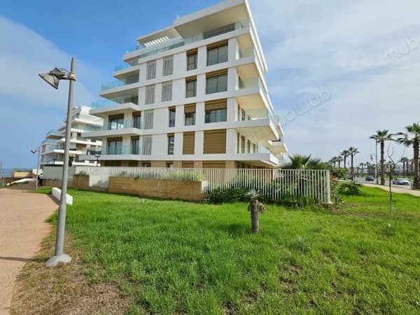 High-end Apartment 140 m² – 2 Bedrooms – Close to Le Carrousel