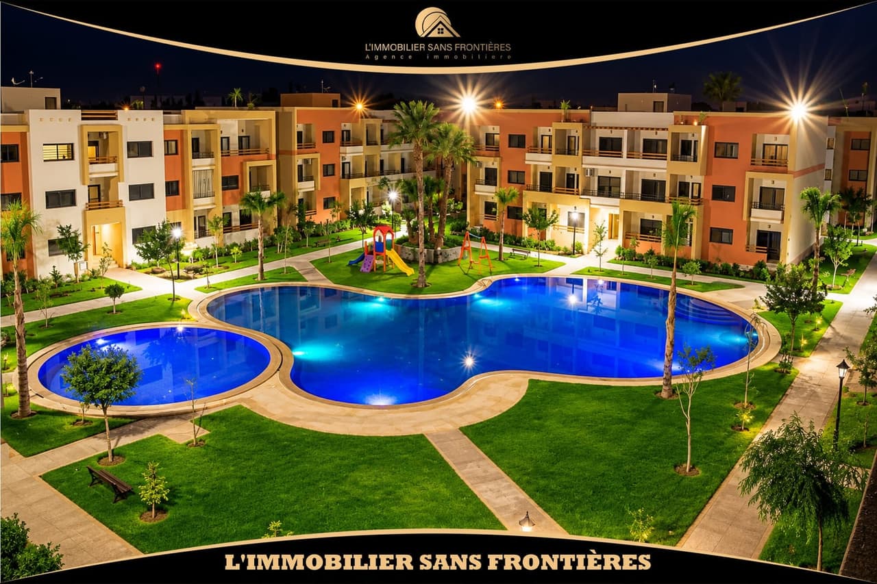 Appartement de 85 m² à louer à Targa – 2 chambres, double salon, terrasse, piscine et…