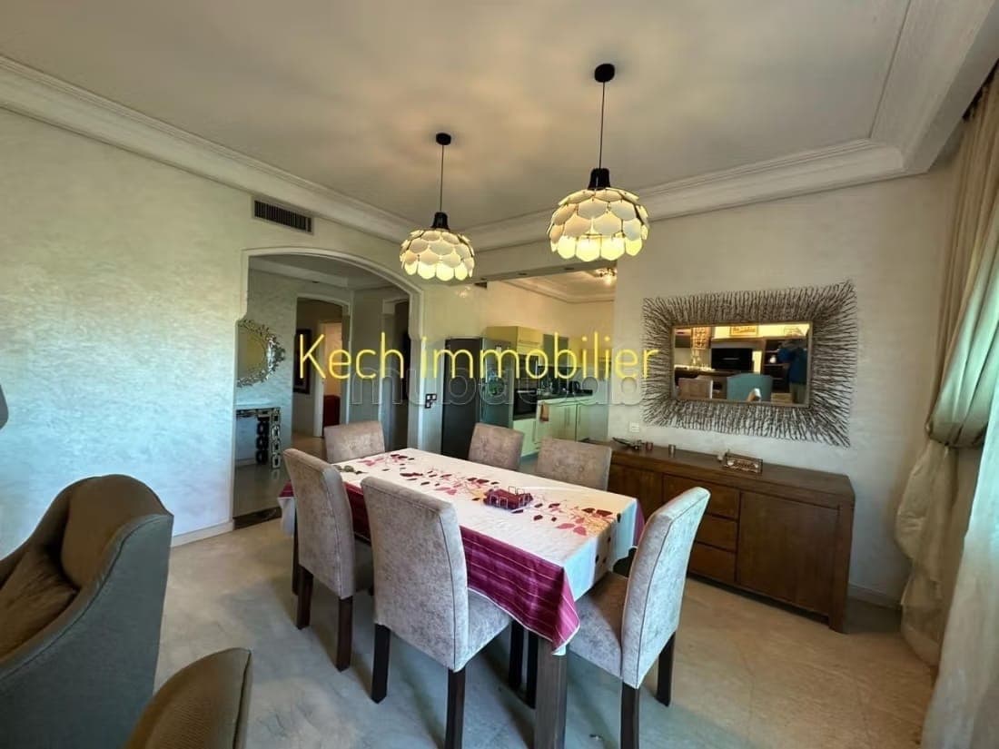 Mooi 3-slaapkamer gemeubileerd appartement in Gueliz