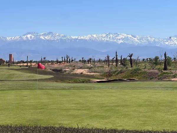 Terrain d’exception en 1ère Ligne du Golf d’Akenza