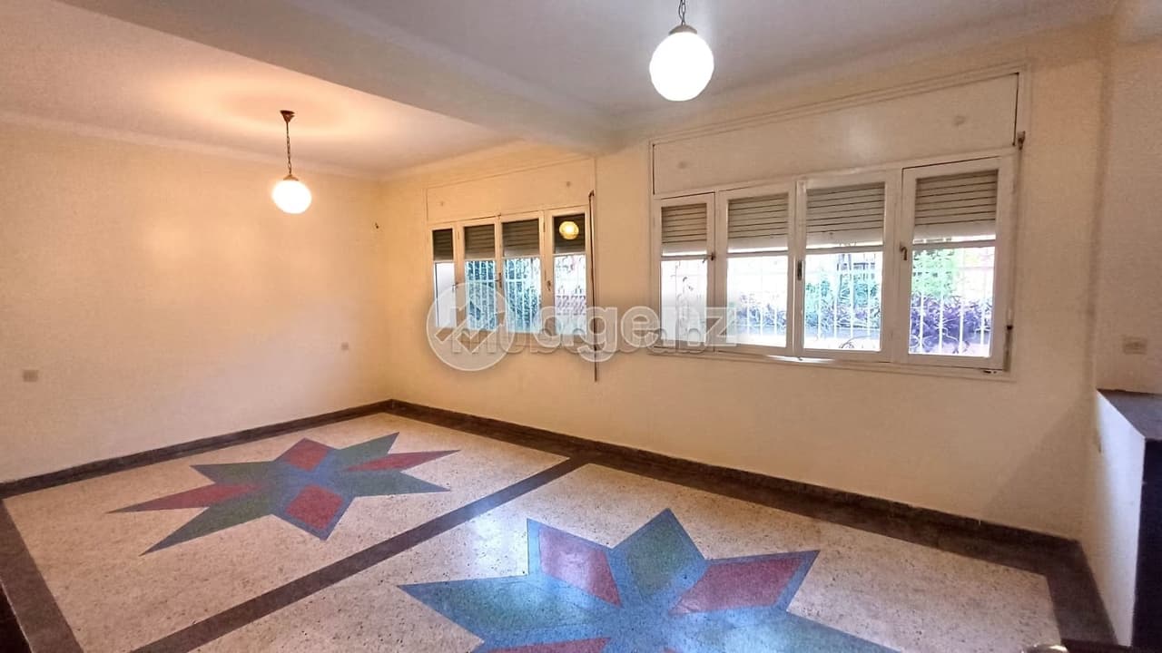 Villa zu verkaufen 200 m², 7 Schlafzimmer Avenue des F. A. R Meknès