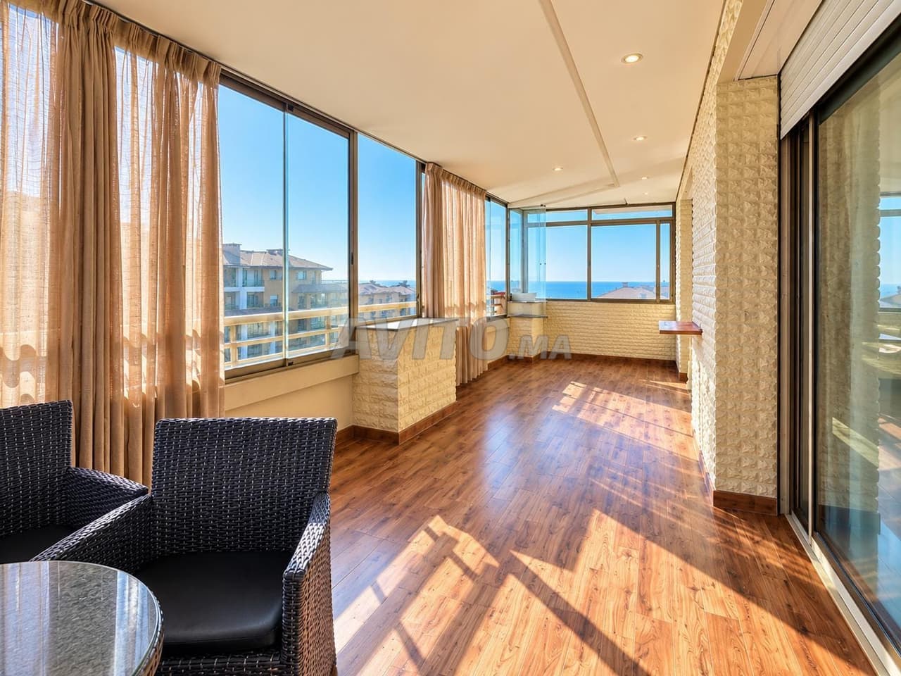 Apartamento luminoso con vistas al mar Prestigia