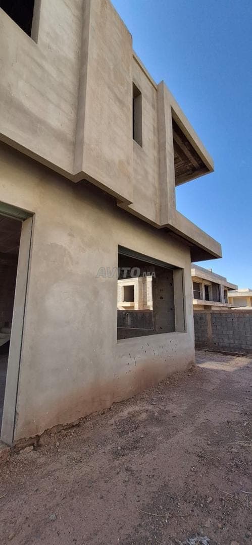 vente villa semi fini à cherifia