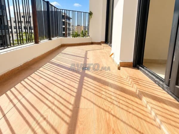 Brand-new apartment with terrace, never occupied