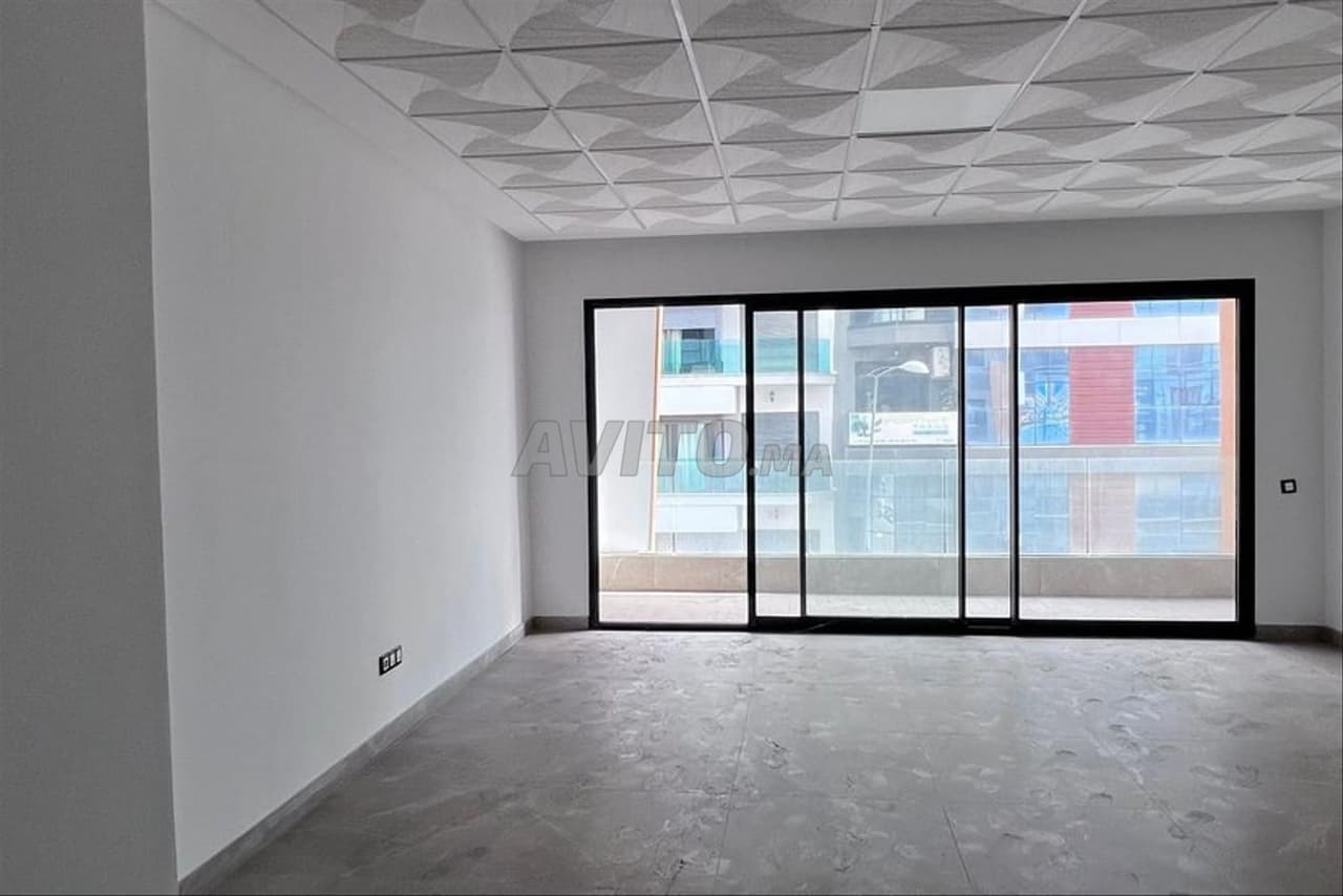 Bureaux neufs à louer de 73 m²