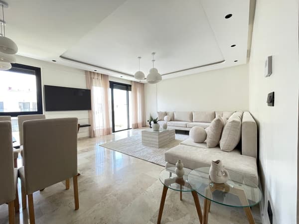 Appartement 132 m² à louer à Casablanca Ain Diab Extension 2