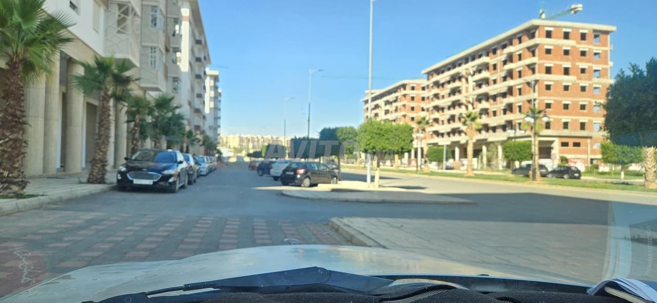 Local commercial café Doha.Coralia Oujda