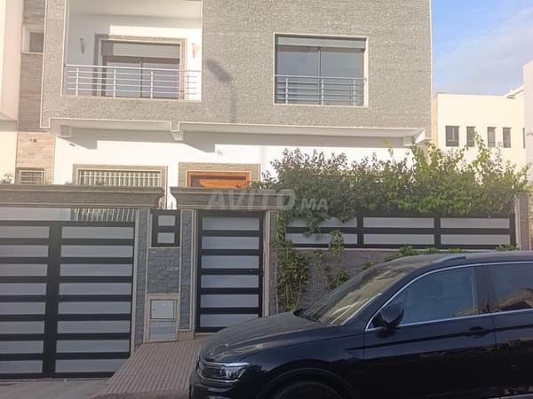 Charming villa for sale