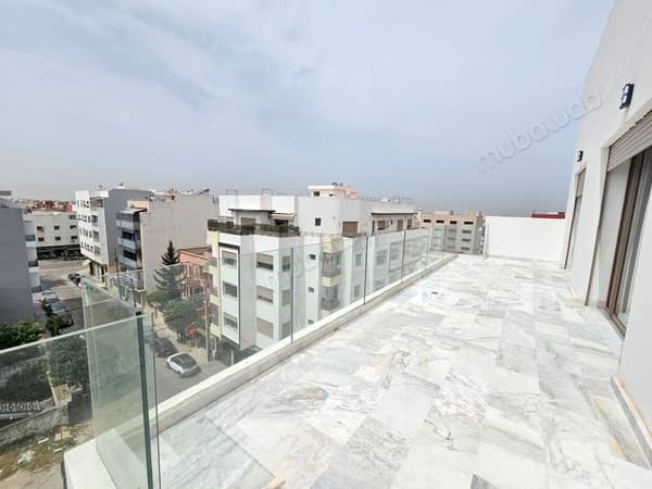 Joli appartement avec grande terrasse