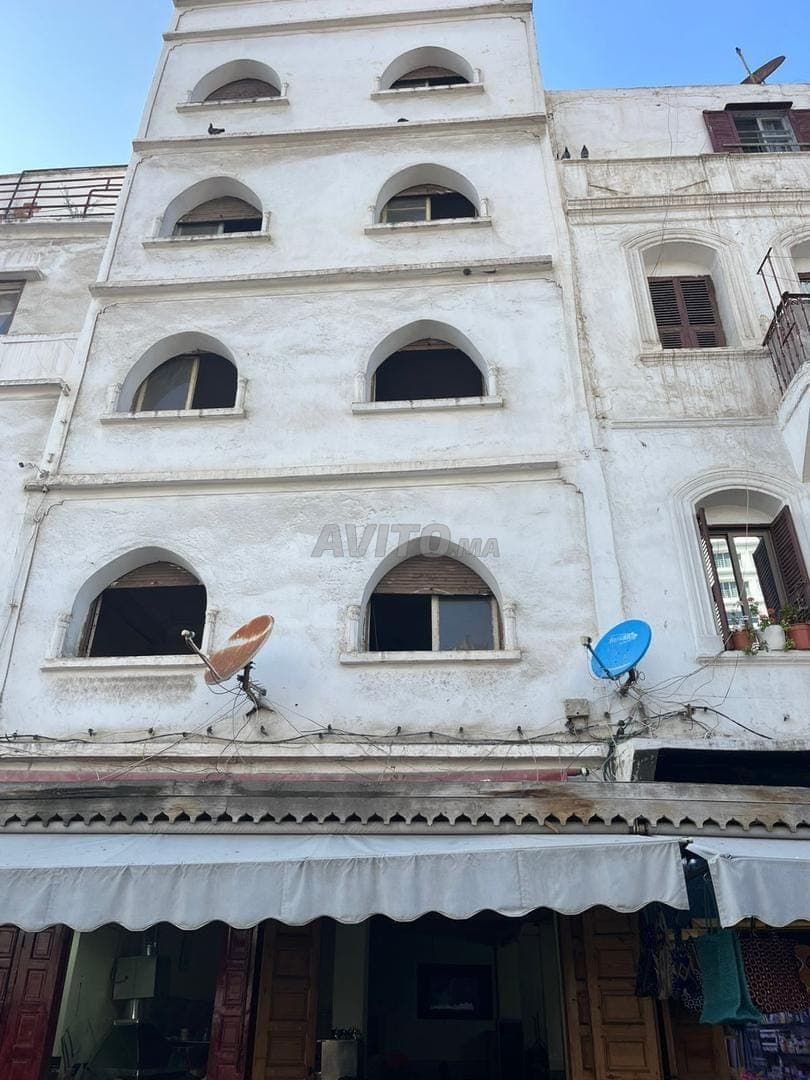 Well-located hotel in Medina for sale