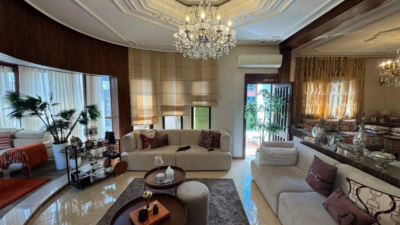 Spazioso Appartamento di 223 m²