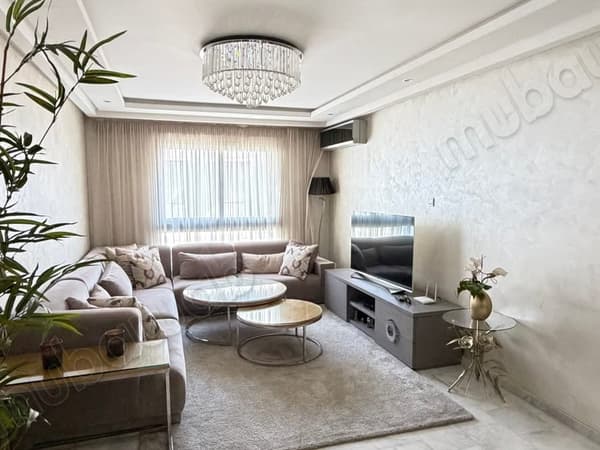 شقة مفروشة جميلة للإيجار – حي Boulevard Anfa / Boulevard Ziraoui