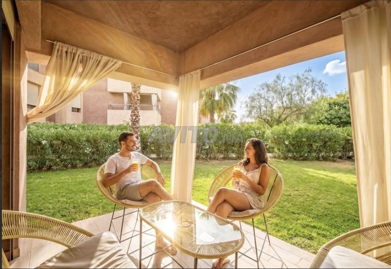 🏡 شقة فاخرة ⛳ في الطابق الأرضي مع حديقة