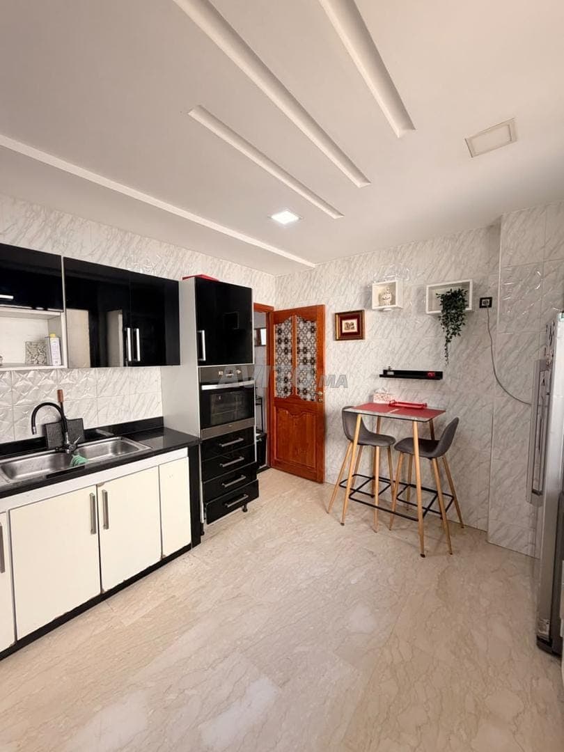Apartamento amueblado en alquiler – Barrio Florida