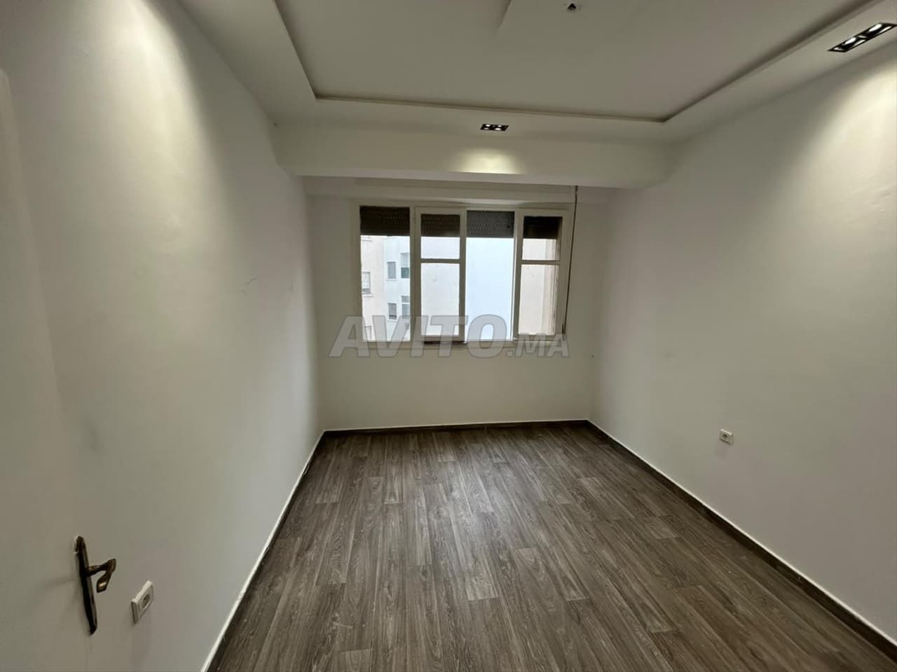 Plateau bureau à louer 38 m² à Tanger