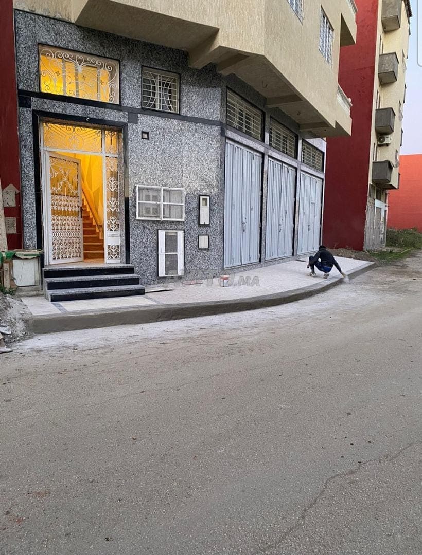 Shop 110 m2 Gzenaya Tangier