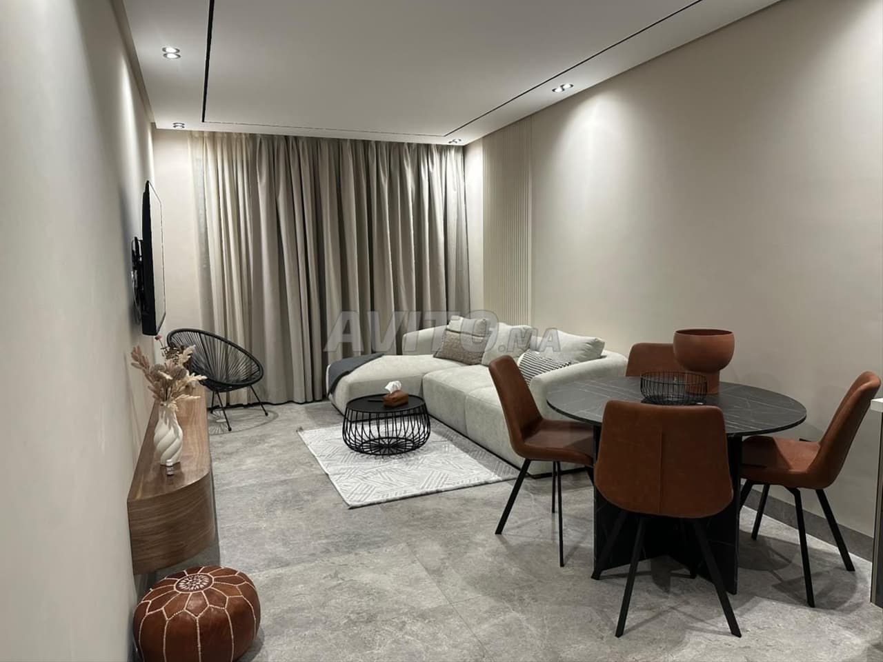Studio meublé Neuf à Louer / BEAUSÉJOUR
