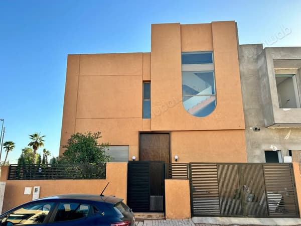 Luxury villa for sale in Sharifia Marrakech 250 meters