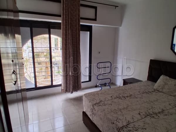 Appartement à l'achat à Riyad. 4 pièces confortables. Porte blindée, salon marocain