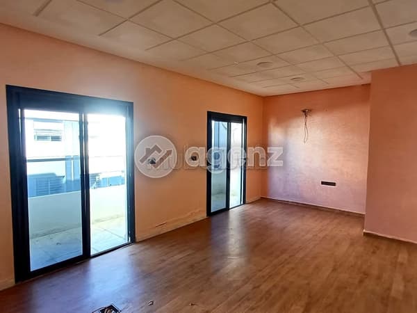 Oficina en alquiler de 78 m² Route Immouzer Fès