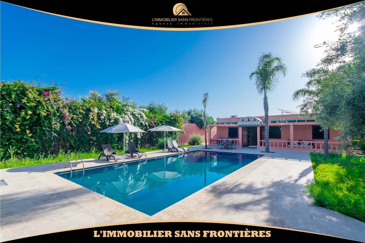 Villa meublée à vendre Route d’Agadir – Terrain de 1 600 m², 3 chambres, piscine privée…
