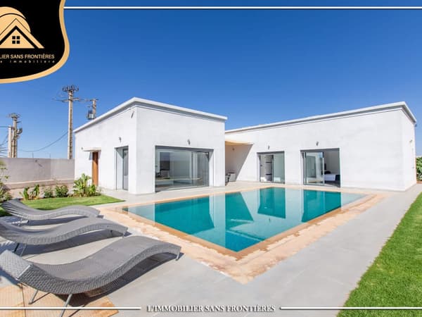 Villa meublée à louer – Piscine chauffée – Route de Ouarzazate, Marrakech