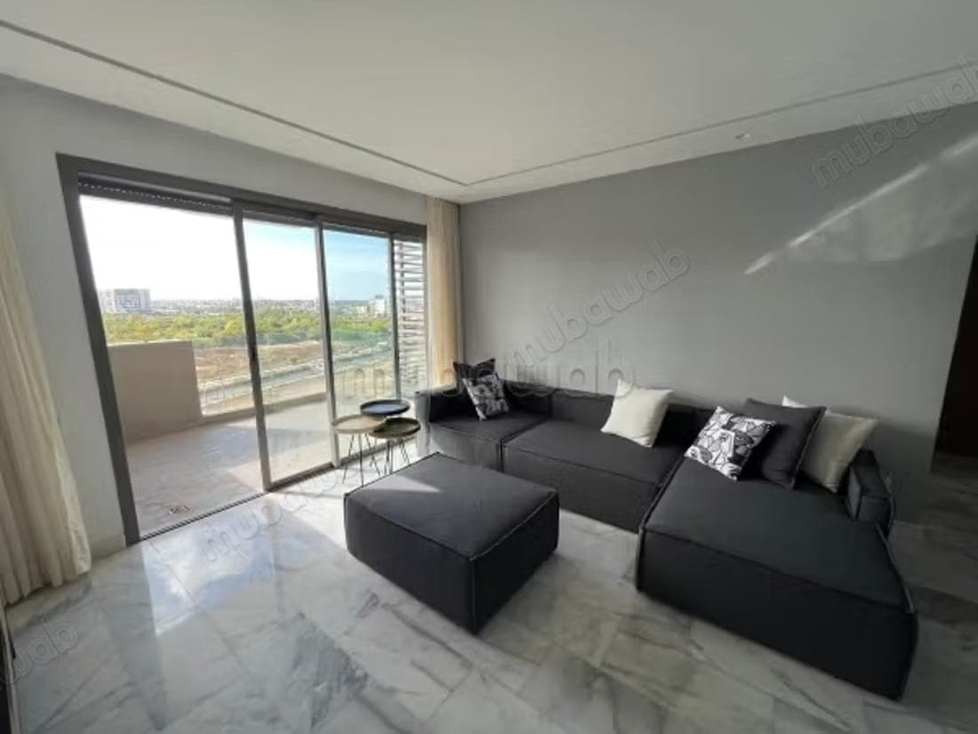 Mooi appartement te huur in Casablanca Finance City. Oppervlakte 120 m². Volledig gemeubileerd