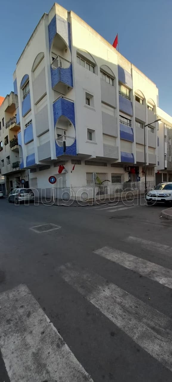 Un magnifique immeuble à usage apt hôtel