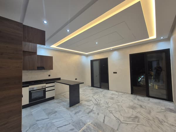Studio 58 m² à louer à Casablanca Belvedere (Roches Noires)