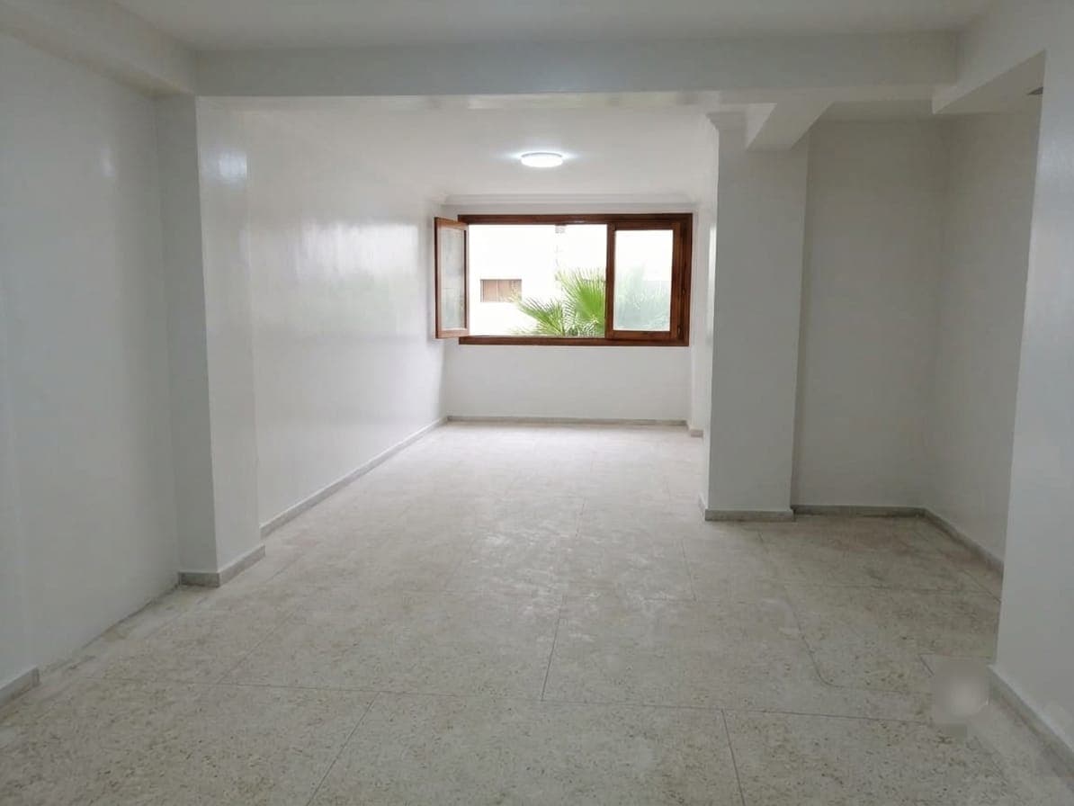 Commercial premises 100 m² for sale in Casablanca Mers Sultan