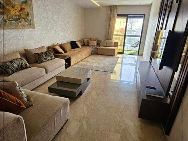 Appartement quasi neuf avec terrasse