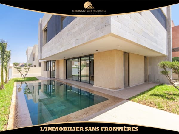 Villa vide avec piscine avec cascade à vendre à Targa