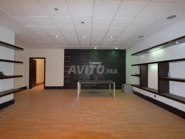 Commercial space for sale in Gauthier