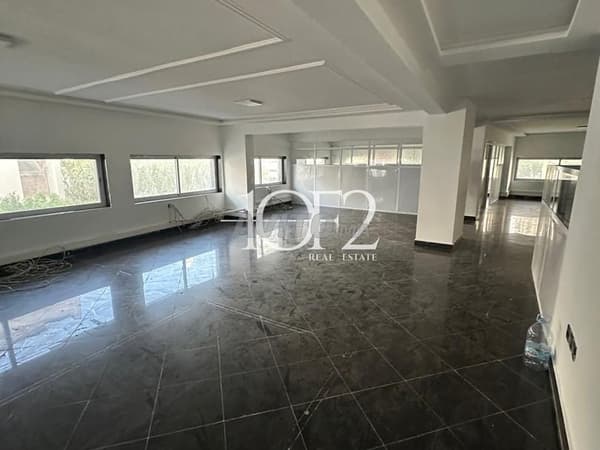 للإيجار – طابق مكاتب – وسط مدينة طنجة