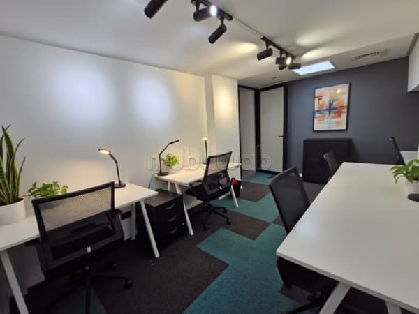 Location Bureau privatif 5 pers. À Racine