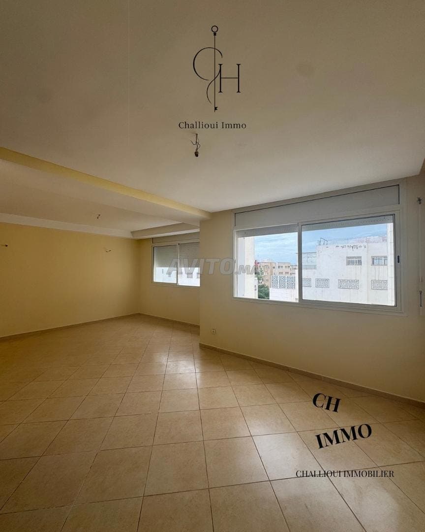 LOCATION APPARTEMENT RÉNOVÉ VIDE