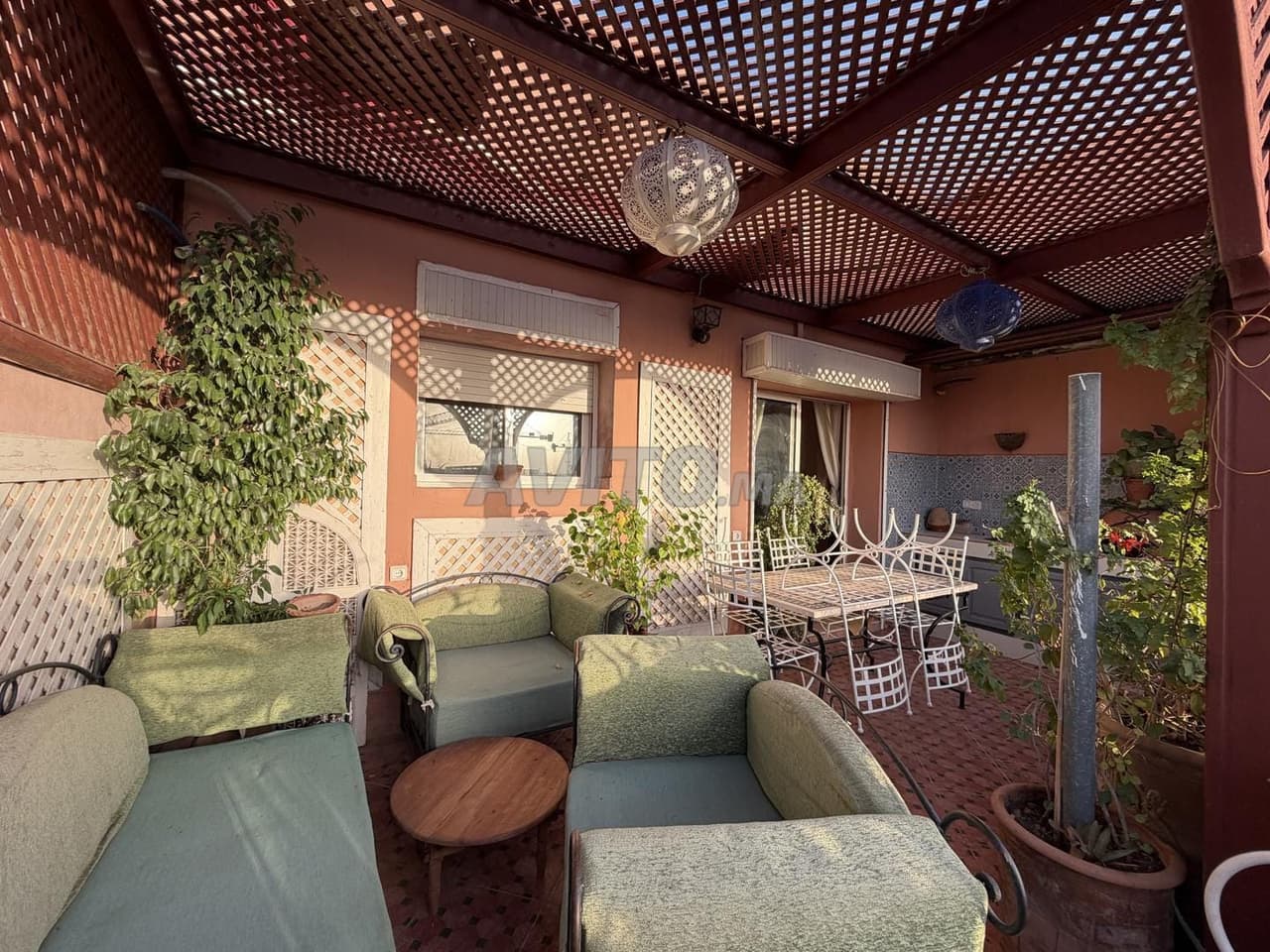 À vendre appartement ensoleillé avec terrasse