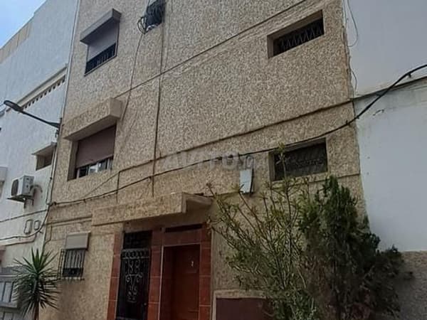 Vente maison de quatre étages dans le quartier Al Nahda Agadir