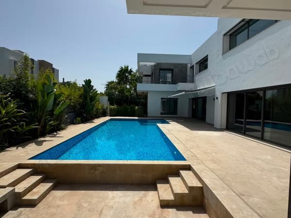 Villa de standing 8Ch à louer à Souissi RABAT