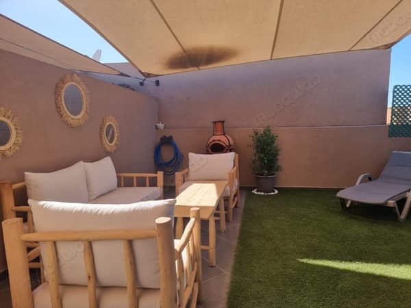 Bel étage de villa a Louer avec terrasse