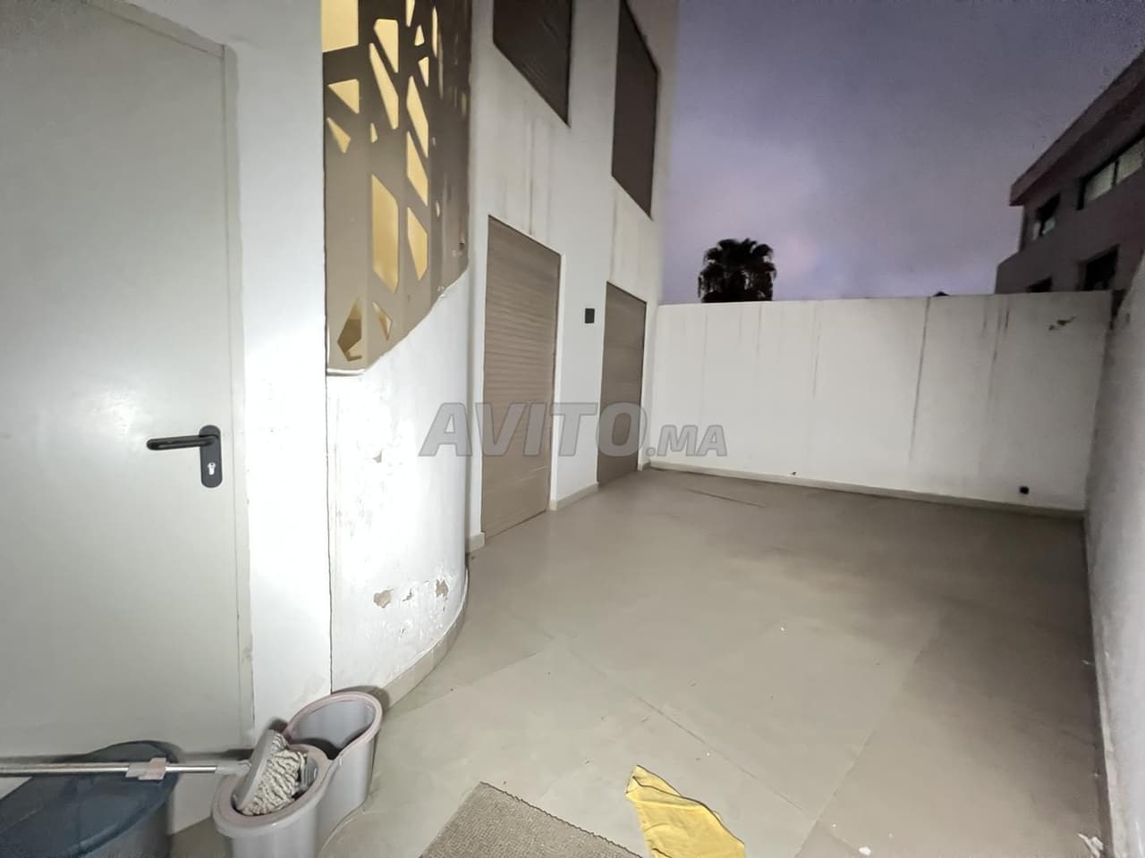 À louer appartement avec une grande terrasse - Oasis