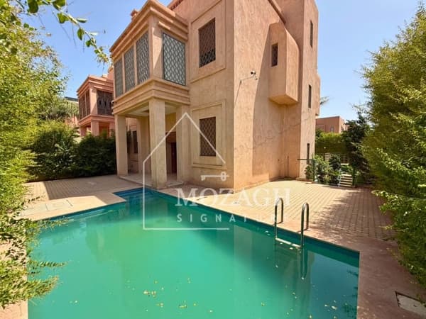 Magnifique villa 400 m² avec piscine privée Targa