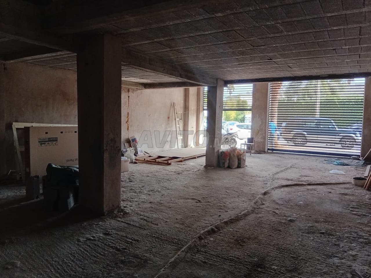 Commercial premises 112 m² for rent Maarif