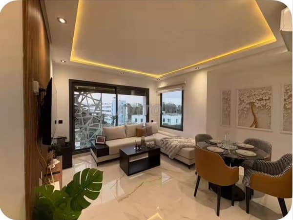 À VENDRE – STUDIO MEUBLÉ | LES HÔPITAUX