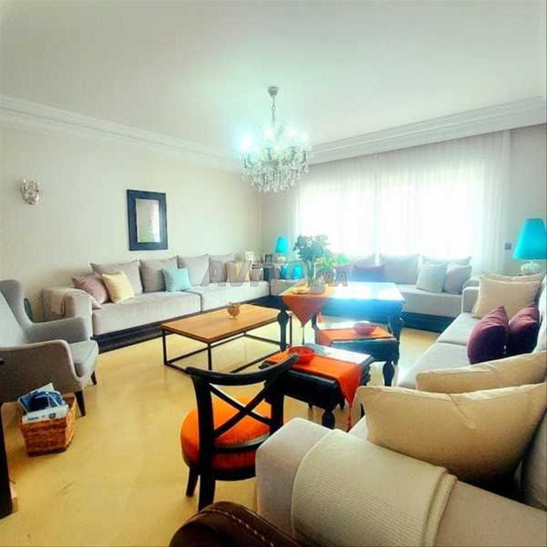 157034-Vente Appt à Casablanca Mers Sultan de 175 m²