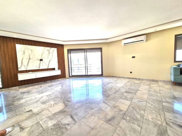 Appartement 130 m² à louer à Casablanca Oasis